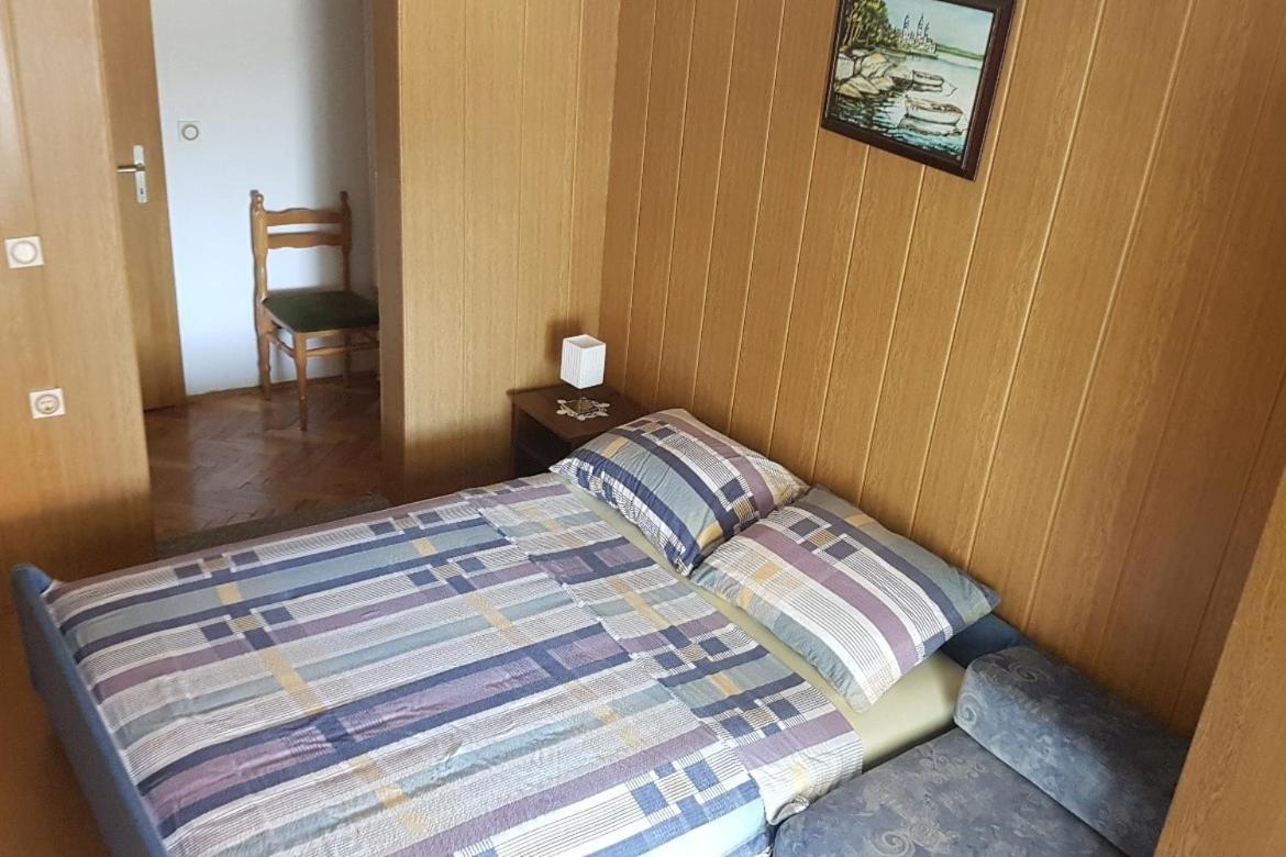 Apartment Lopar 10402A Екстериор снимка