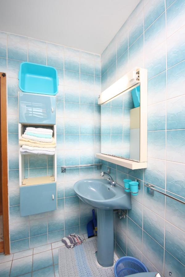 Apartment Lopar 10402A Екстериор снимка