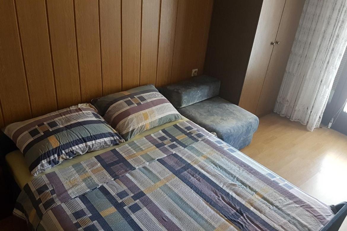 Apartment Lopar 10402A Екстериор снимка
